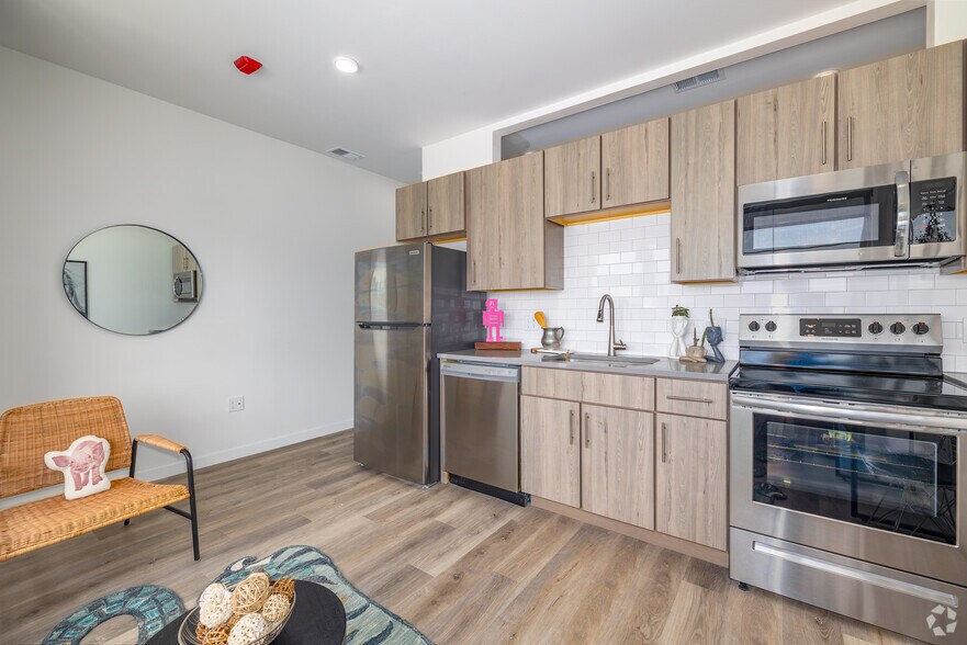 More Photos Of 741 Spring Garden St, Philadelphia Apartments For Lease