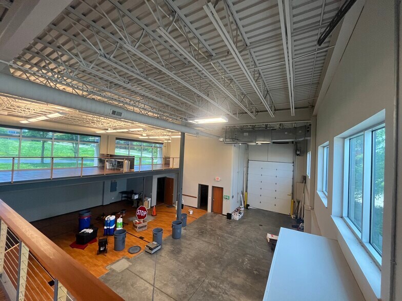 More Photos Of 2655 Research Park Dr, Fitchburg Office For Sale