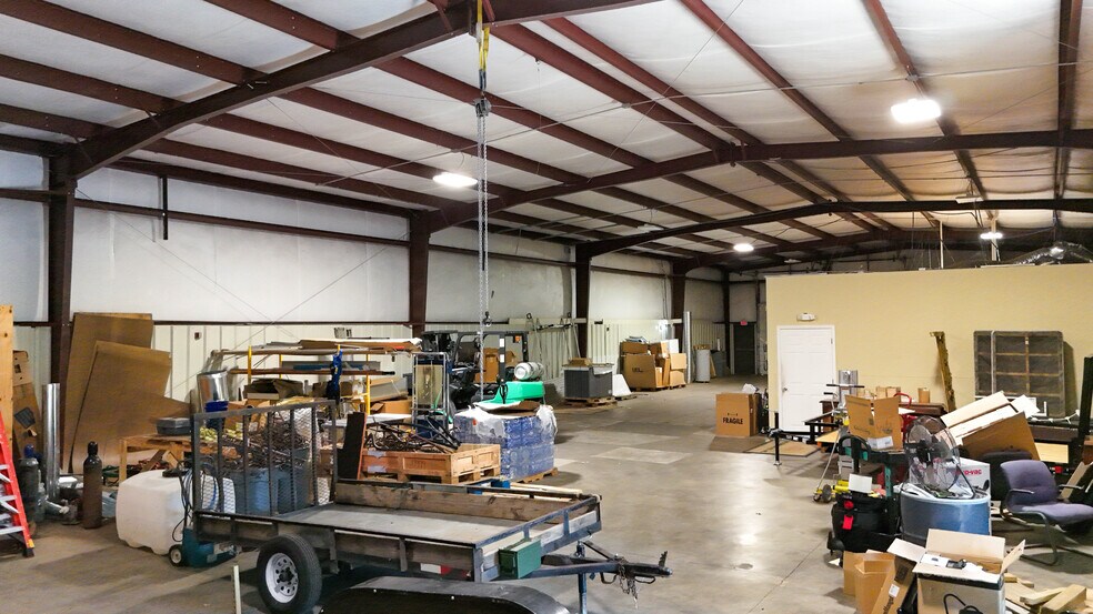 More Photos Of 269 Lakewood Dr, Greenville Warehouse For Lease
