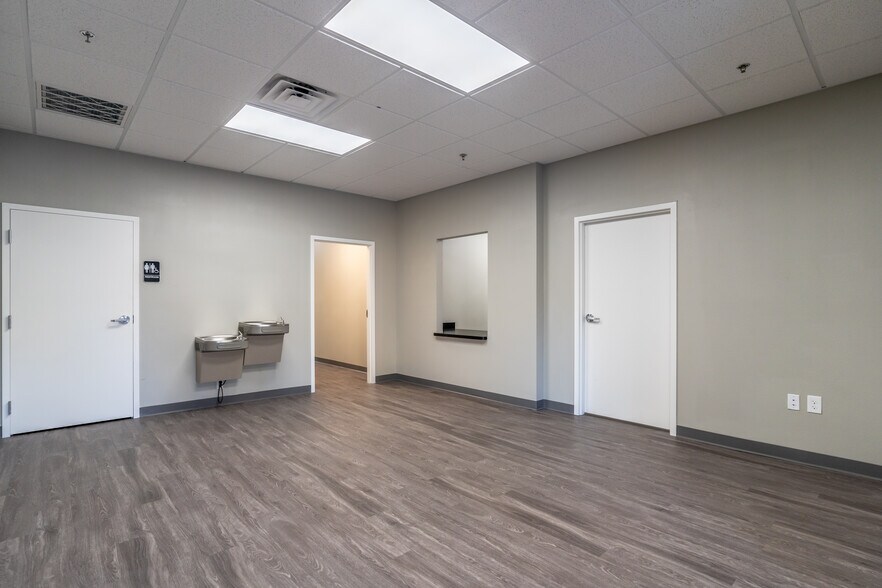 More Photos Of 2688 S Orlando Dr, Sanford Unknown For Lease