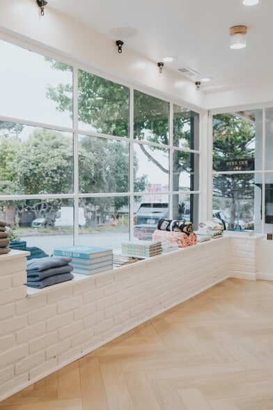 More Photos Of Ocean Ave, Carmel Hotel For Lease