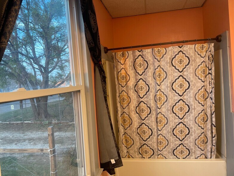 More Photos Of 215 W Main St, Lometa Specialty For Sale