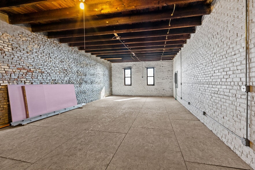 More Photos Of 3547 Kensington Ave, Philadelphia General Retail For Sale