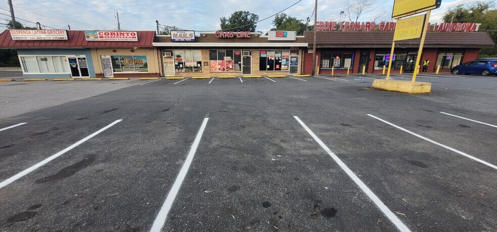More Photos Of 7605 Marlboro Pike, Forestville General Retail For Sale