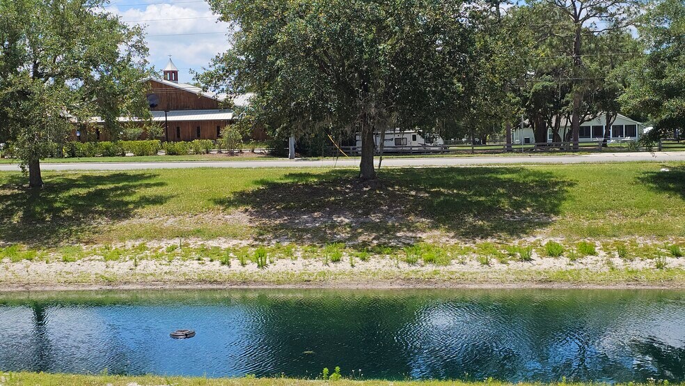 More Photos Of 91 Branscomb Rd, Green Cove Springs Office For Sale