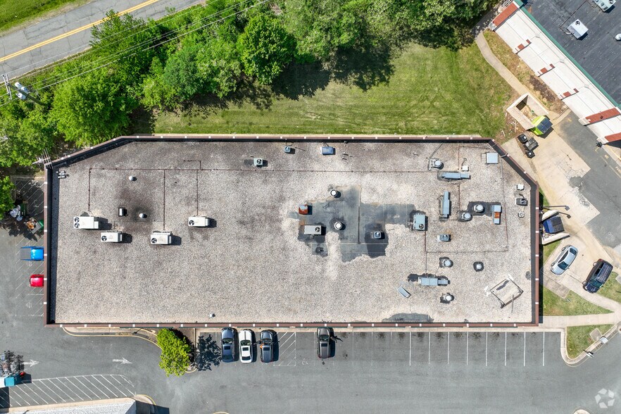 More Photos Of 70 Doc Stone Rd, Stafford Freestanding For Lease