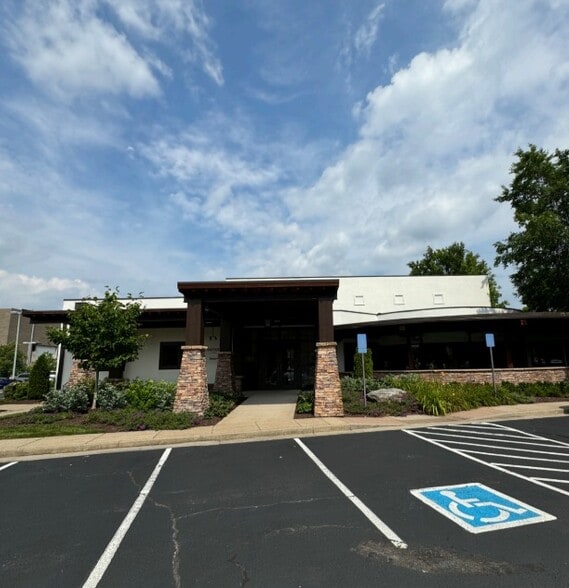 Primary Photo Of 1645 Westgate Cir, Brentwood Office For Lease