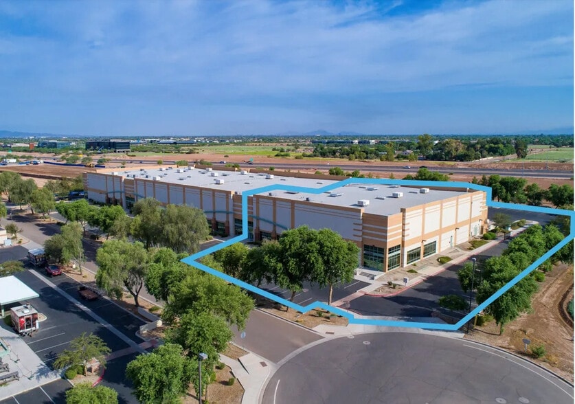 More Photos Of 596 E Germann Rd, Gilbert Warehouse For Lease