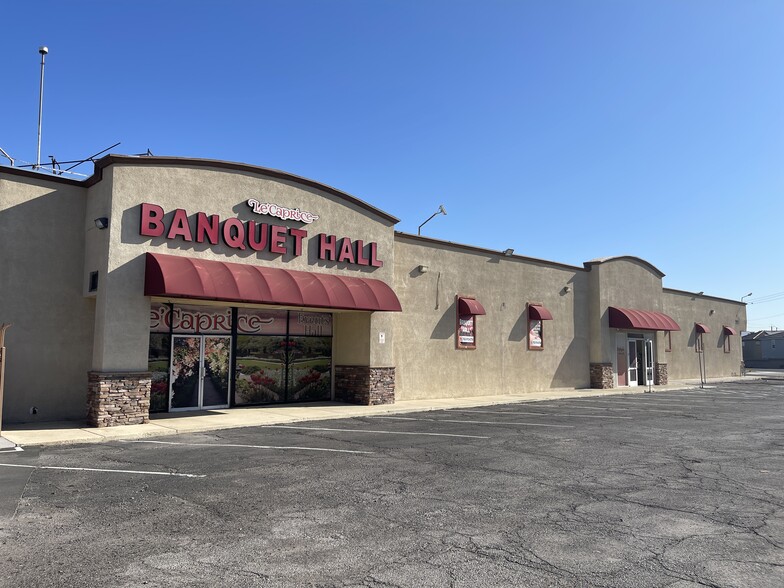 Primary Photo Of 3977 E Vegas Valley Dr, Las Vegas Freestanding For Sale