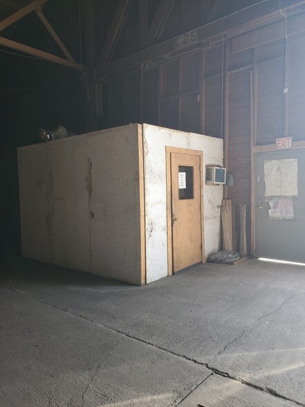 More Photos Of 3232 Road 101 E, Sidney Distribution For Lease