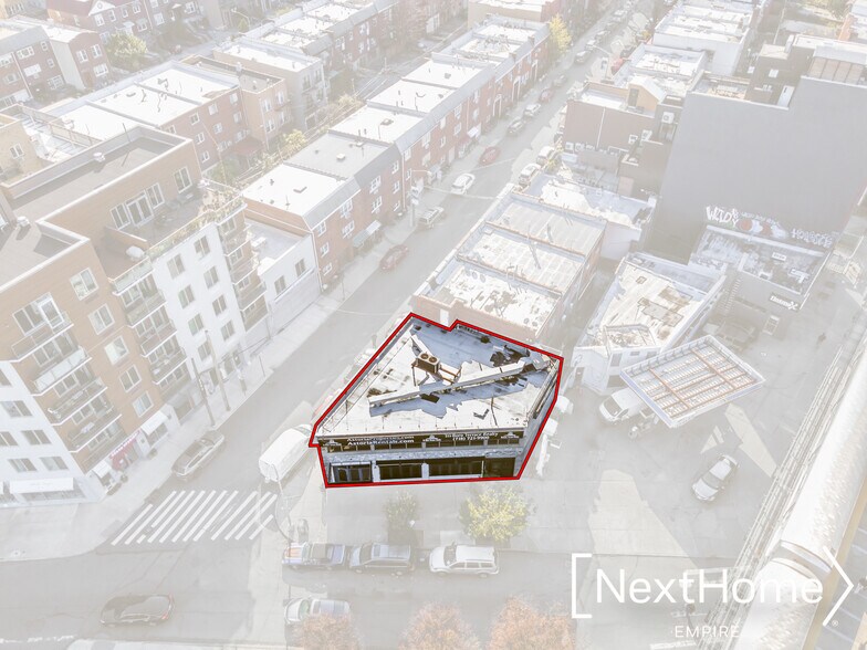 More Photos Of 3106 Astoria Blvd, Astoria Office Residential For Sale