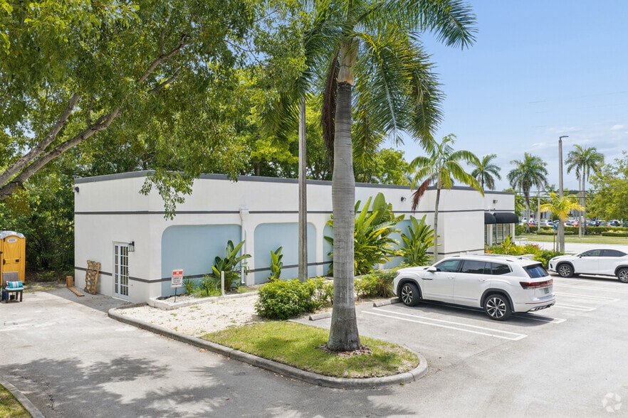 More Photos Of , Delray Beach General Retail For Sale