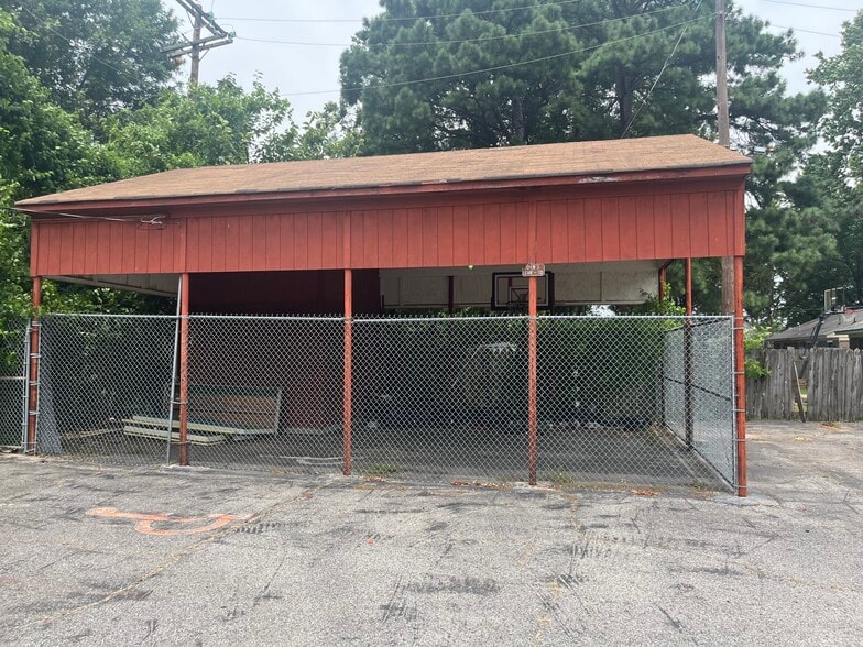 More Photos Of 1510 Wells Station Rd, Memphis Schools For Sale