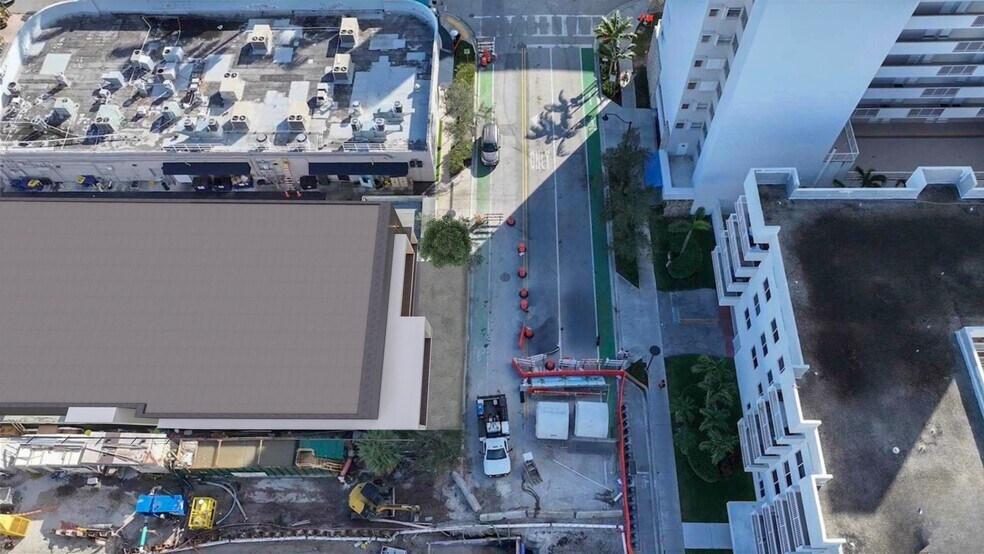 More Photos Of 1661 West Ave, Miami Beach Post Office For Sale