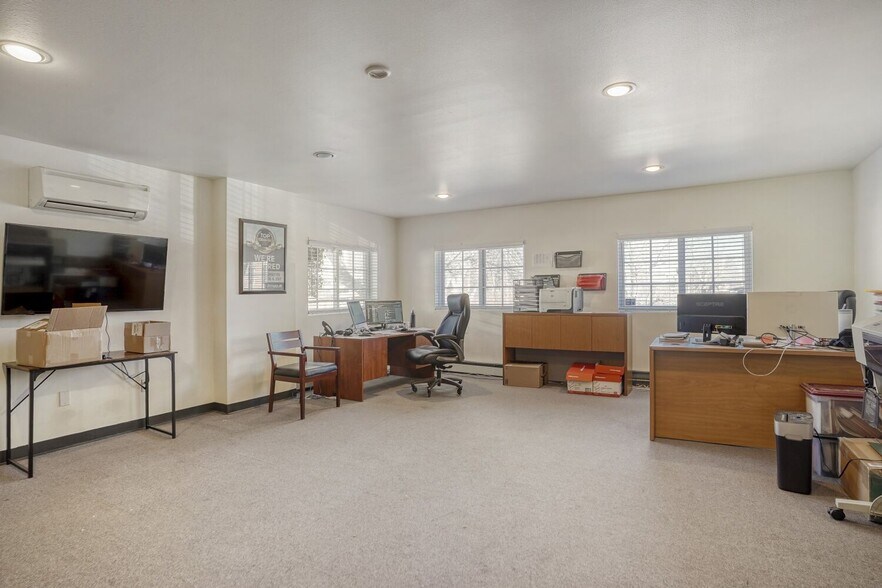 More Photos Of 422 21st St, Denver Office For Sale