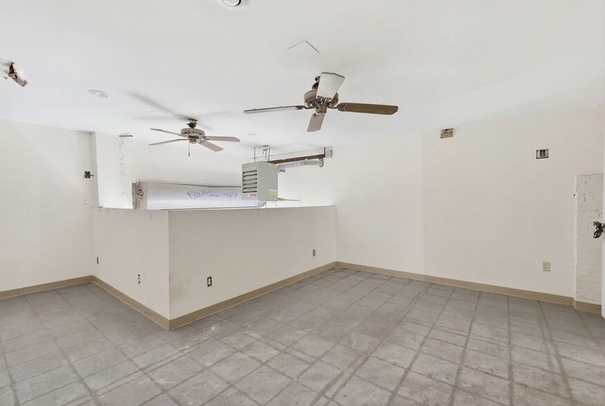 More Photos Of 534 Harvard St, Vineland Warehouse For Sale