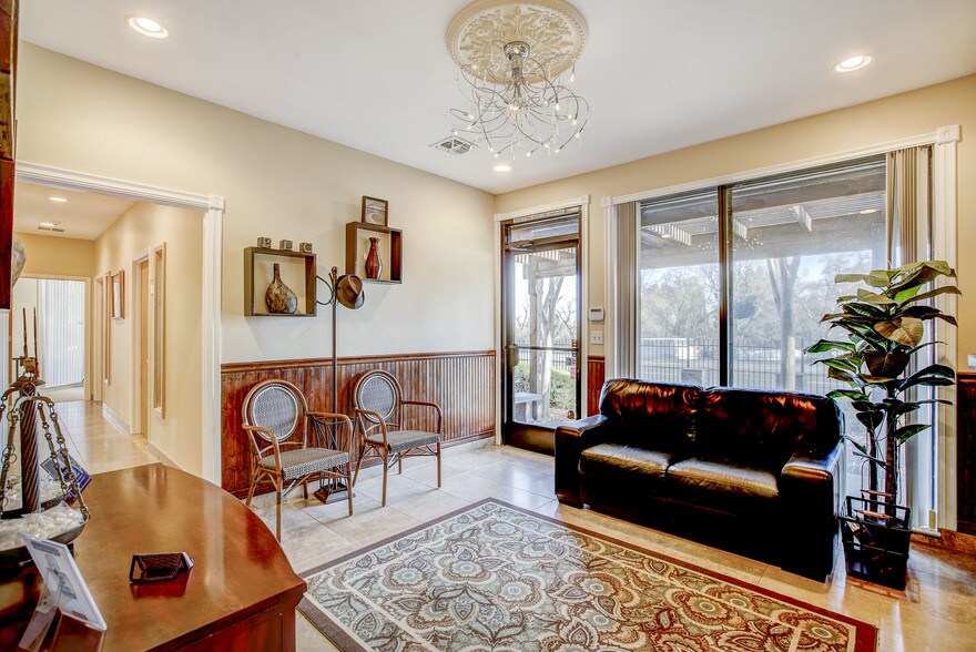 More Photos Of 6151 Garfield Ave, Sacramento Medical For Sale