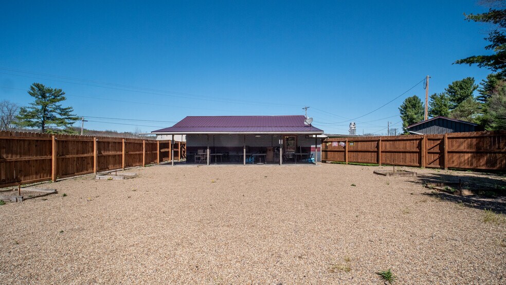 More Photos Of 2862 Route 38, Emlenton Bar For Sale