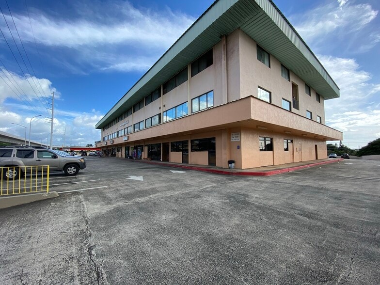 Primary Photo Of 803 Kamehameha Hwy, Pearl City Office For Lease