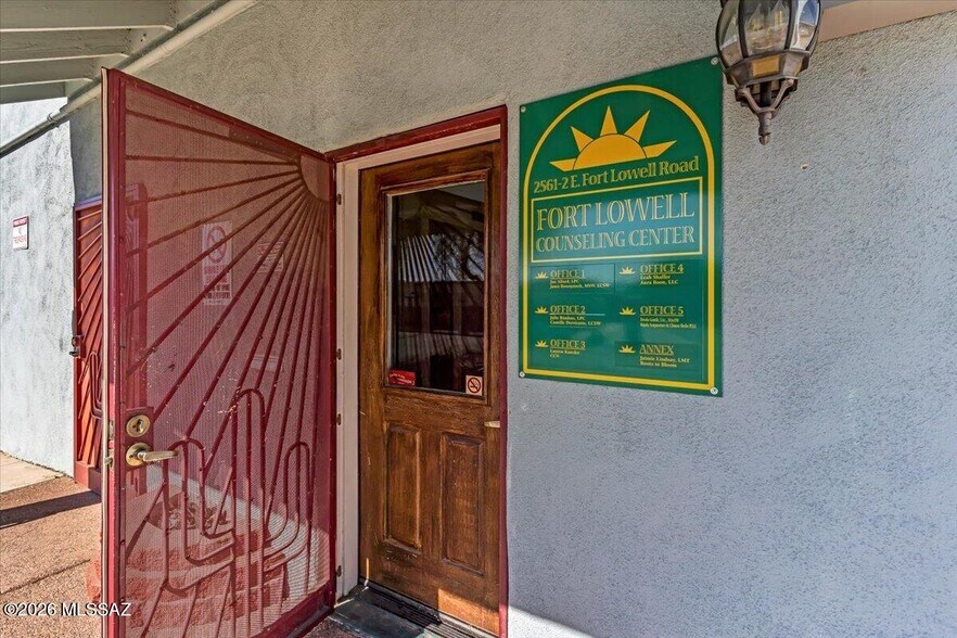 More Photos Of 2561-2563 E Fort Lowell Rd, Tucson Freestanding For Sale