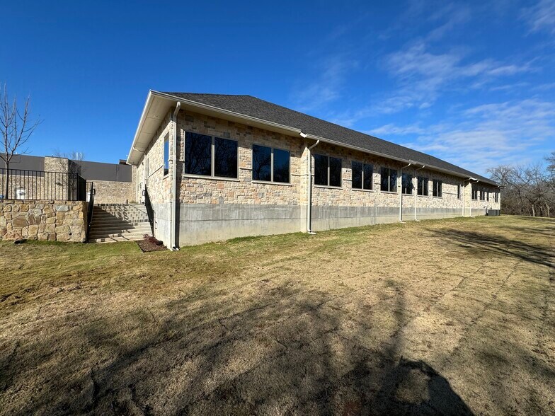 More Photos Of 3101 S Custer Rd, Mc Kinney Office For Sale