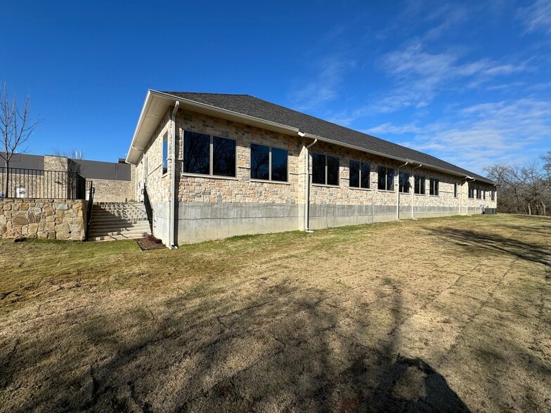 More Photos Of 3101 S Custer Rd, McKinney Medical For Lease
