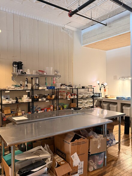 More Photos Of 2 Pleasant St, Brunswick Office For Lease