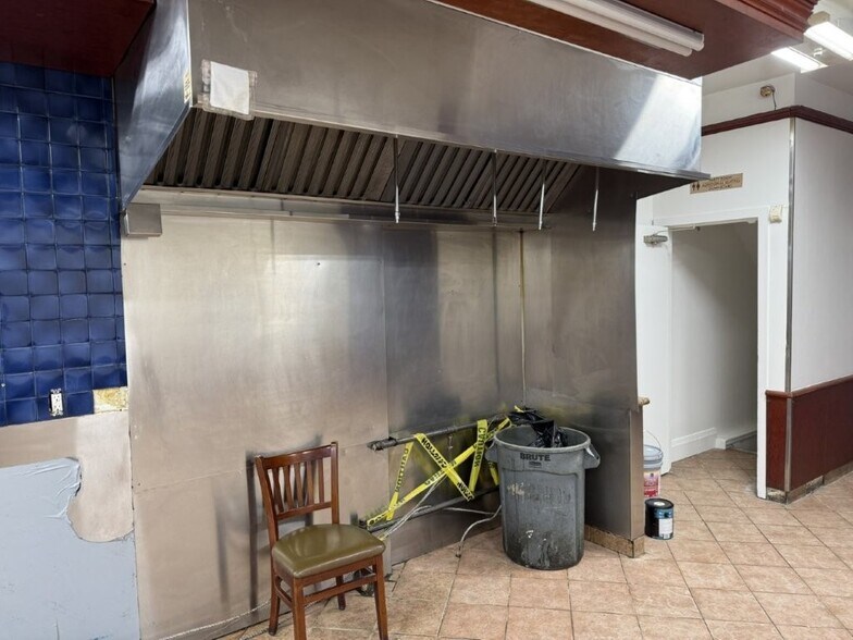 More Photos Of 3519 Bathurst St, Toronto Storefront Retail Residential For Lease