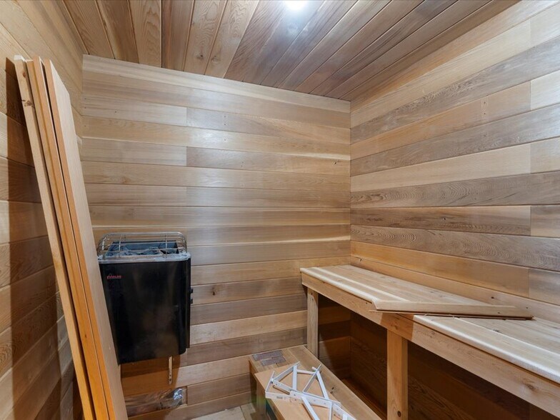 More Photos Of 21998 Lasalle Ave NW, Puposky Specialty For Sale