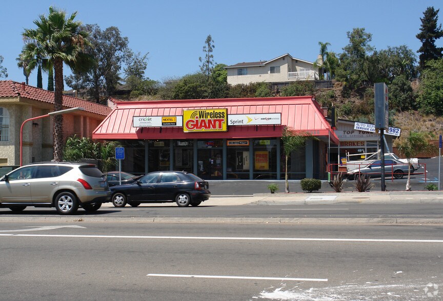 More Photos Of 6970-6988 University Ave, La Mesa Unknown For Lease