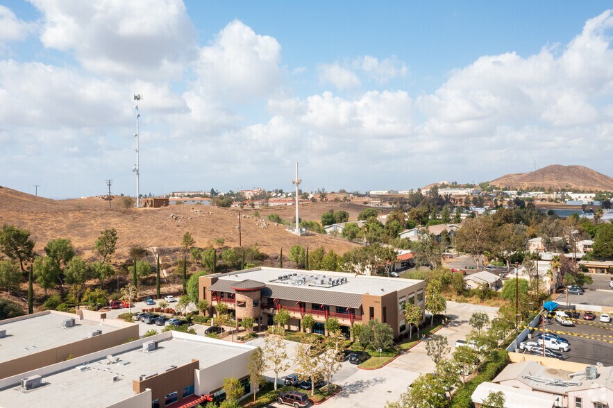 More Photos Of 1801 3rd St, Norco Unknown For Lease