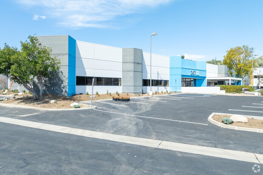 More Photos Of 26701 W Agoura Rd, Calabasas Flex For Lease