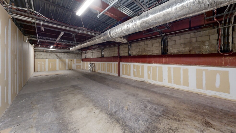 More Photos Of 3391 State Route 27, Franklin Park Storefront For Lease