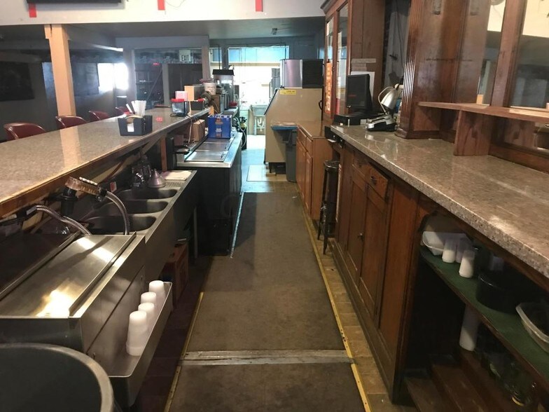 More Photos Of 50 S Main St, Utica Bar For Sale