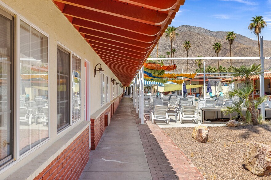 More Photos Of 526 S Warm Sands Dr, Palm Springs Hotel For Sale