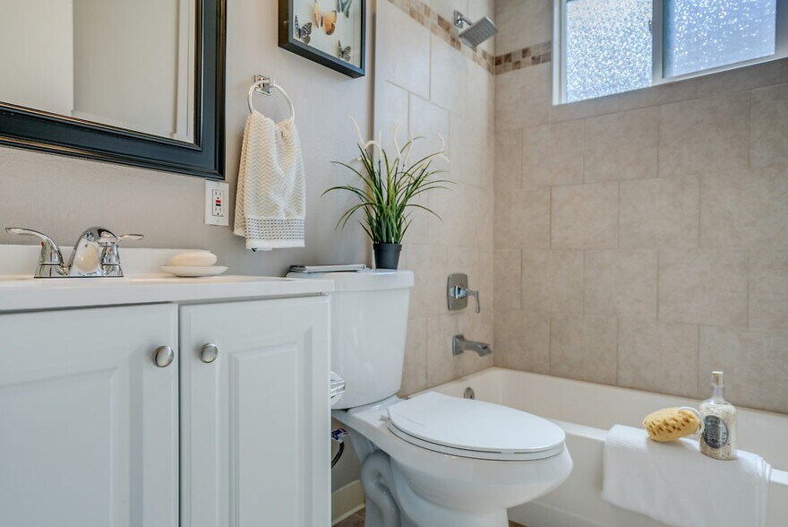 More Photos Of 2093 Mount Diablo St, Concord Apartments For Sale