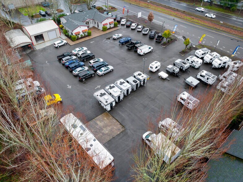 More Photos Of 17795-17835 SW Pacific Hwy, Tualatin Storefront Retail Office For Sale