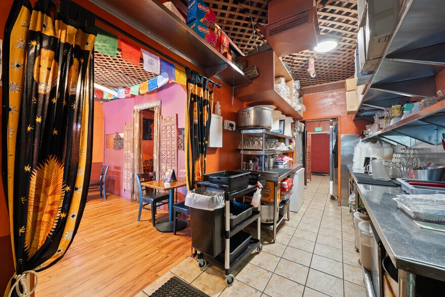 More Photos Of 10853-10855 Venice Blvd, Los Angeles Freestanding For Sale