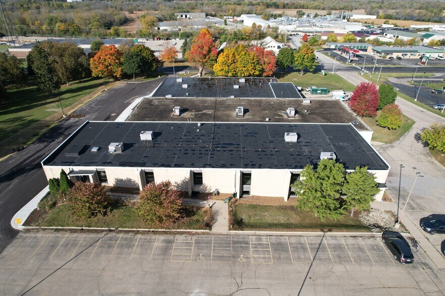 More Photos Of 1233 Janesville Ave, Fort Atkinson Manufacturing For Lease