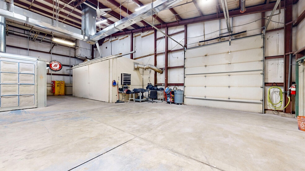 More Photos Of 8017 S 1st St, Wellington Warehouse For Sale