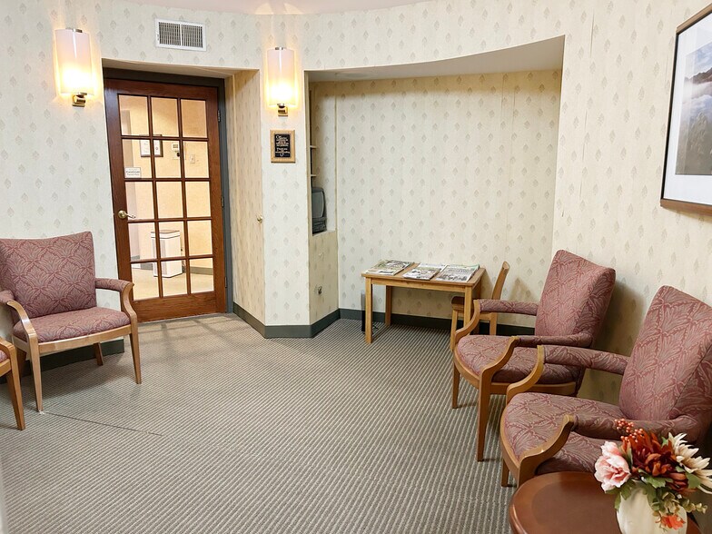 More Photos Of 90 Morgan St, Stamford Medical For Sale