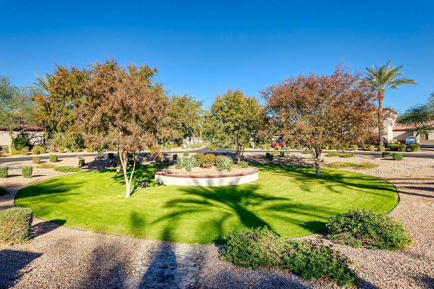 More Photos Of 5750 W Thunderbird Rd, Glendale Unknown For Lease