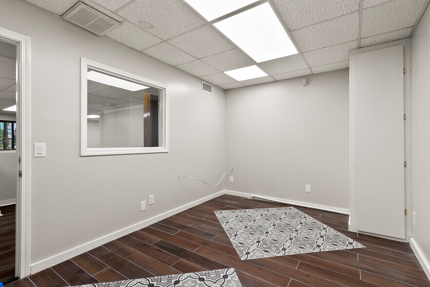 More Photos Of 2300 2nd Ave E, Tuscaloosa Office For Sale