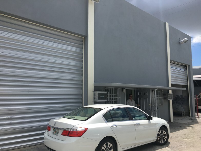 More Photos Of 3580 NW 49th St, Miami Warehouse For Lease