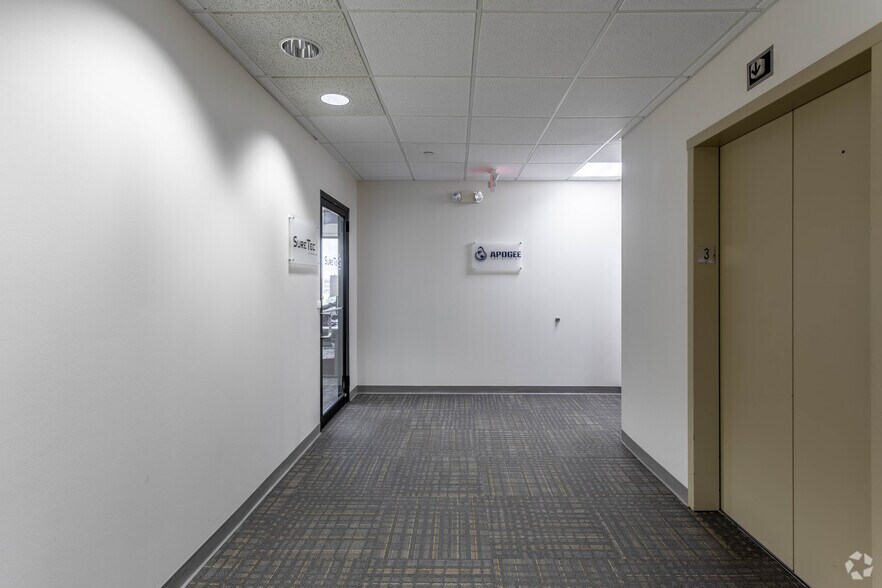 More Photos Of 4031 Colonel Glenn Hwy, Dayton Office For Sale