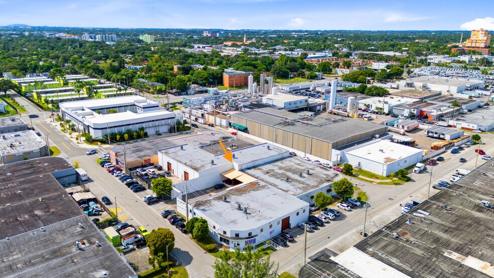 More Photos Of 297 NE 67th St, Miami Warehouse For Lease
