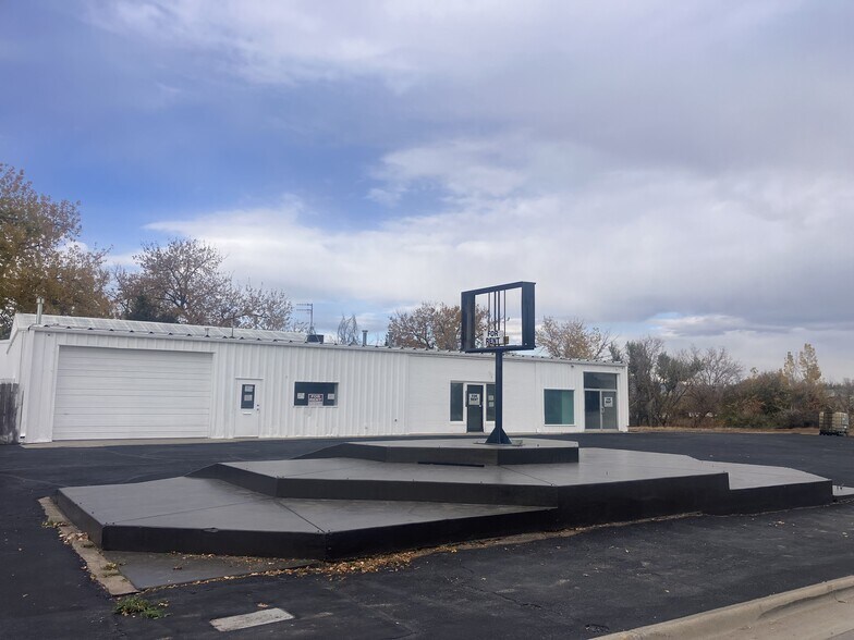More Photos Of 3507 Garfield Ave, Loveland Auto Repair For Lease