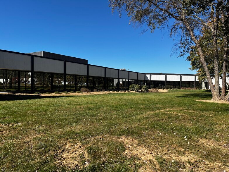 More Photos Of 145 Cane Creek Industrial Park Rd, Fletcher Warehouse For Lease