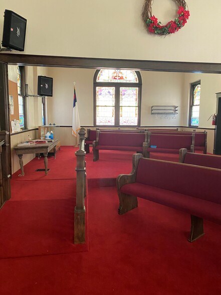 More Photos Of 309 E Main St, Springfield Religious Facility For Sale