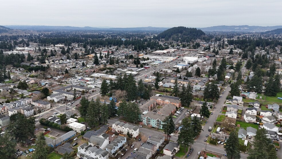 More Photos Of 2333 SE 130th Ave, Portland Apartments For Sale